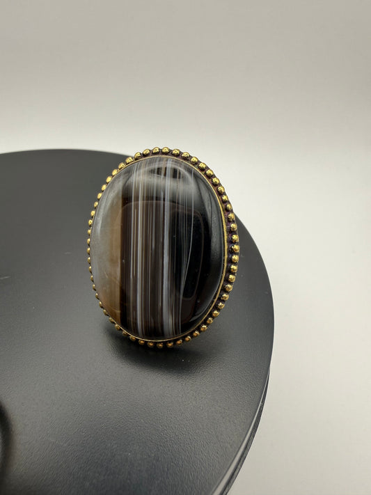 Equilibrio — Banded Black & White Onyx Ring