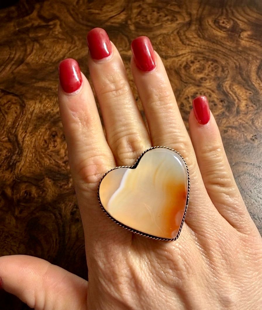 Corazón de Fuego — Banded Carnelian Heart Ring